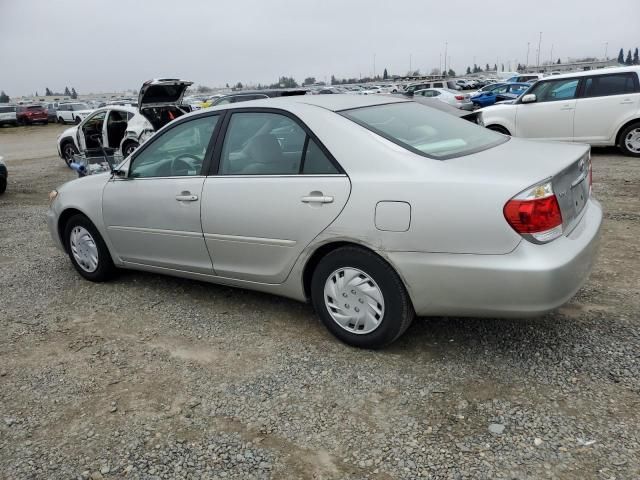 2005 Toyota Camry LE