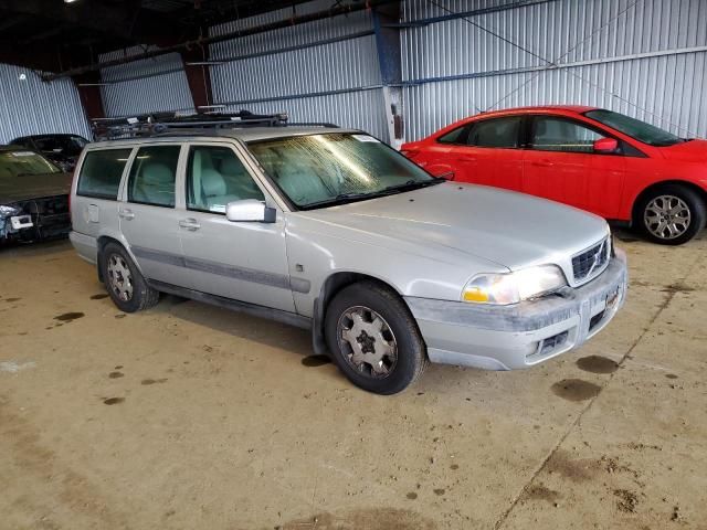 2000 Volvo V70 XC