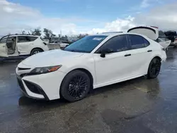 Carros con verificación Run & Drive a la venta en subasta: 2022 Toyota Camry SE