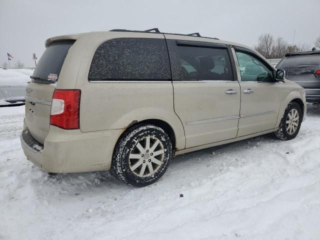 2012 Chrysler Town & Country Touring L