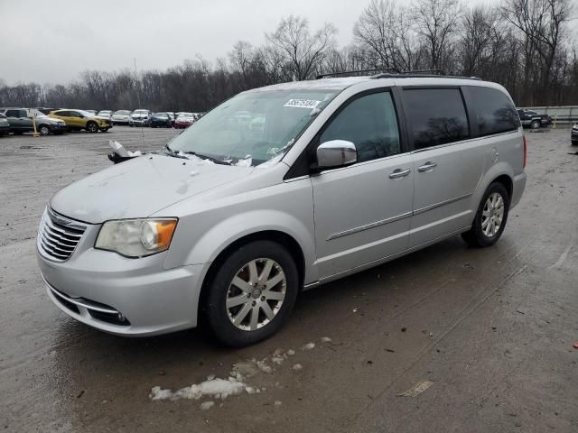 2012 Chrysler Town & Country Touring L