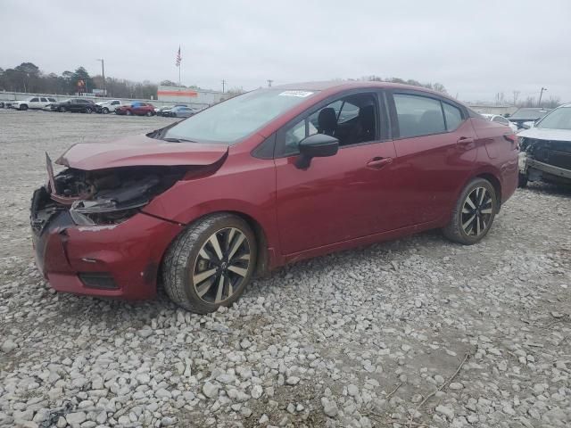 2022 Nissan Versa SR