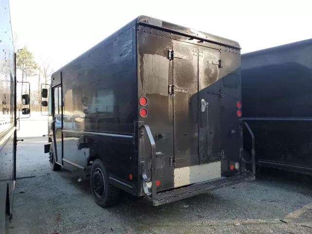 2009 Freightliner Chassis M Line WALK-IN Van