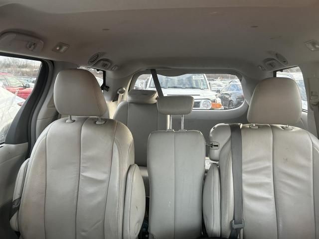 2014 Toyota Sienna XLE