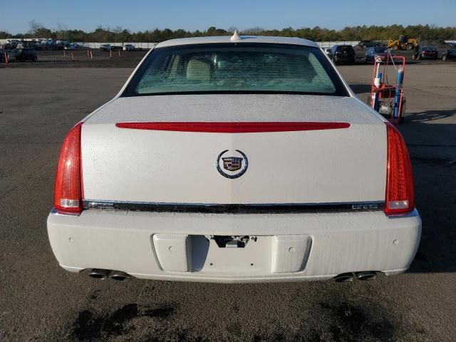 2010 Cadillac DTS Luxury Collection