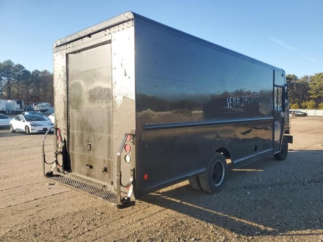 2009 Freightliner Chassis M Line WALK-IN Van