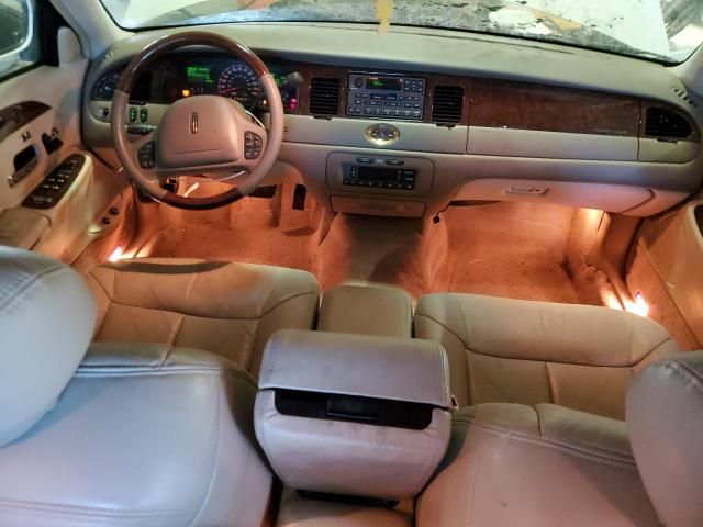 2002 Lincoln Town Car Cartier