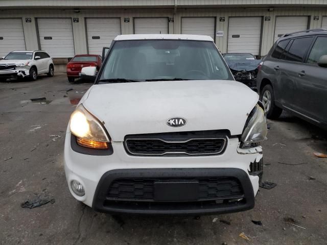 2013 KIA Soul +