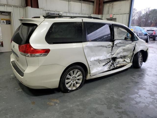 2012 Toyota Sienna XLE