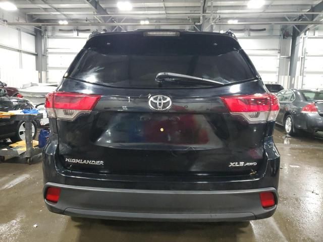 2019 Toyota Highlander SE