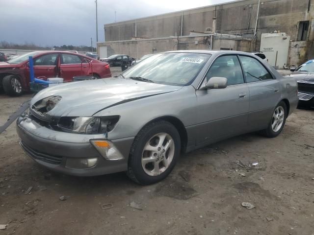 2000 Lexus ES 300