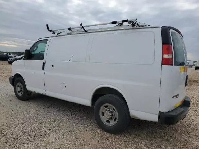 2016 Chevrolet Express G2500