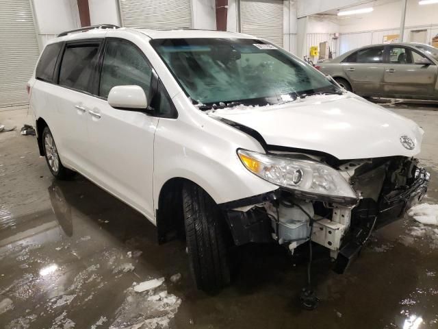 2015 Toyota Sienna XLE