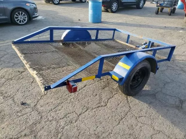 2000 Road Trailer