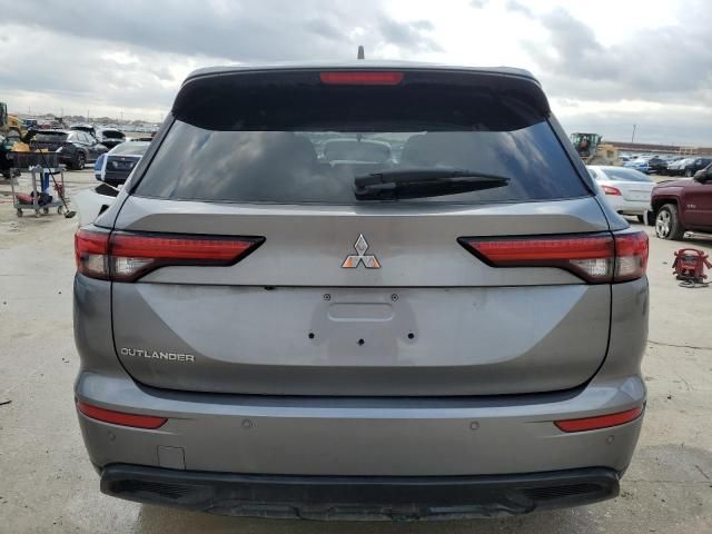 2022 Mitsubishi Outlander SE