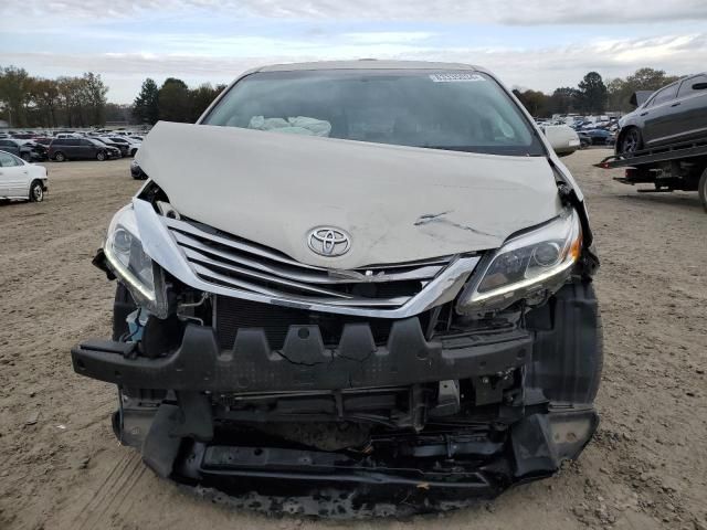 2017 Toyota Sienna XLE