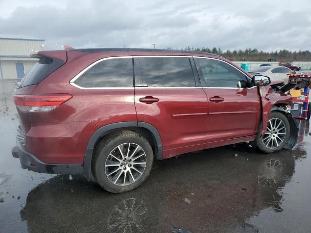 2017 Toyota Highlander SE