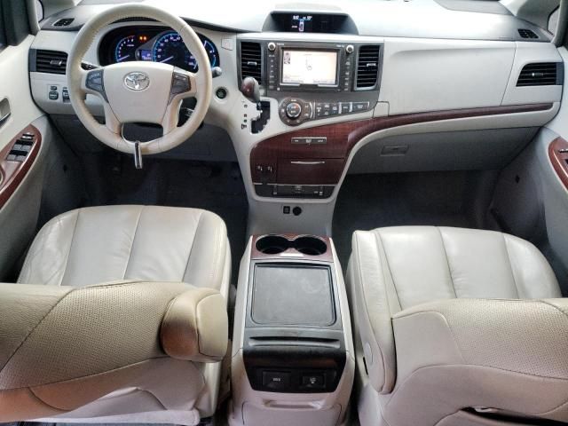 2012 Toyota Sienna XLE