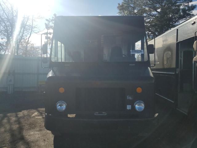 2009 Freightliner Chassis M Line WALK-IN Van