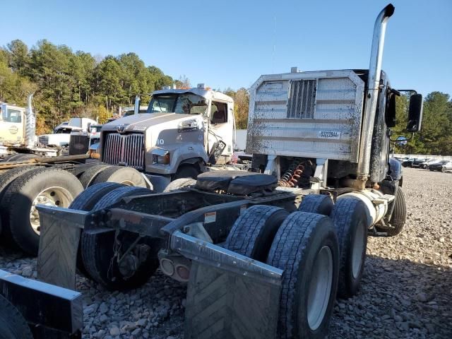 2007 Freightliner Conventional Columbia