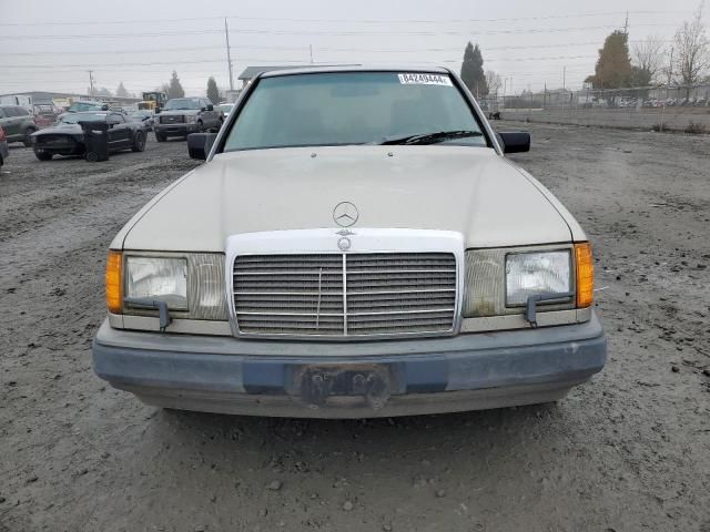 1987 Mercedes-Benz 300 E