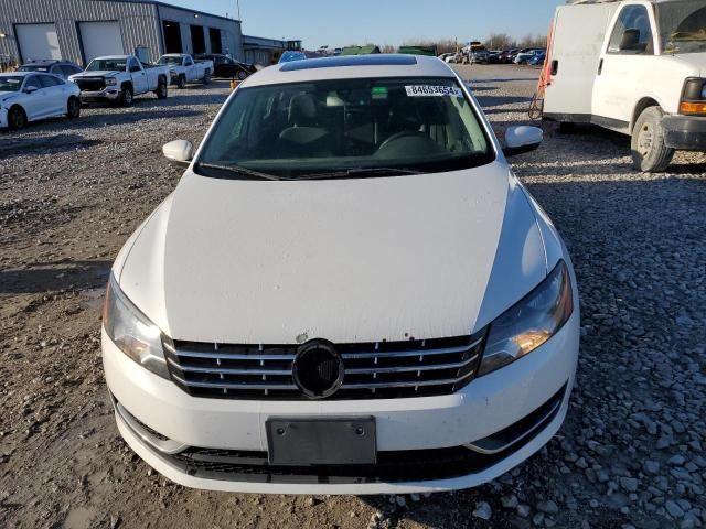 2013 Volkswagen Passat SE