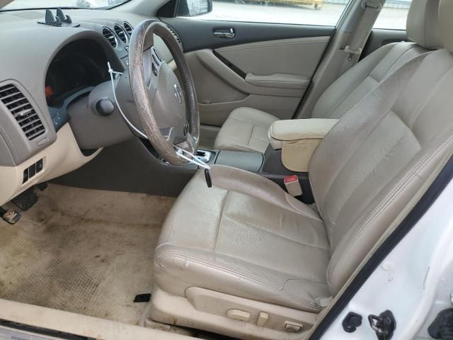 2010 Nissan Altima Base