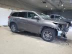 2017 Toyota Highlander SE