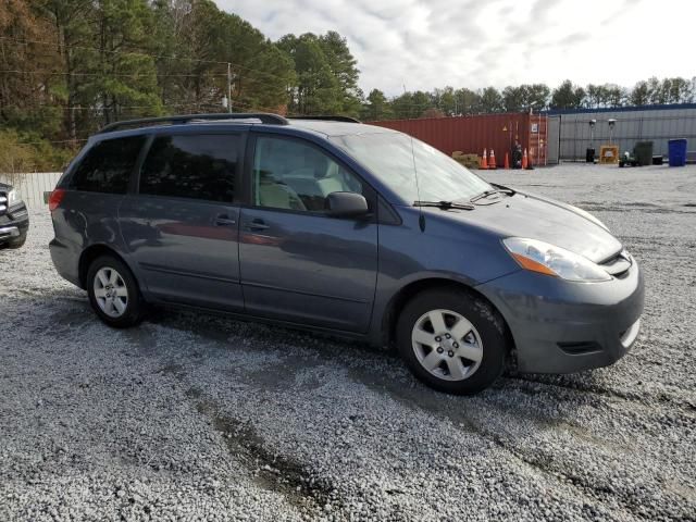 2010 Toyota Sienna CE