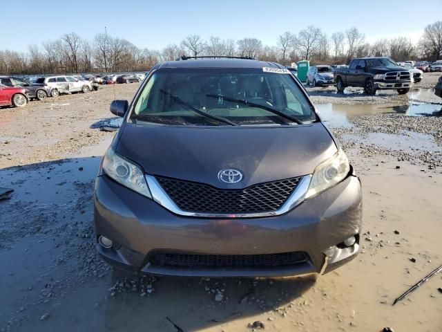 2011 Toyota Sienna XLE