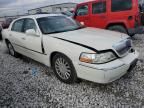 2005 Lincoln Town Car Signature Limited