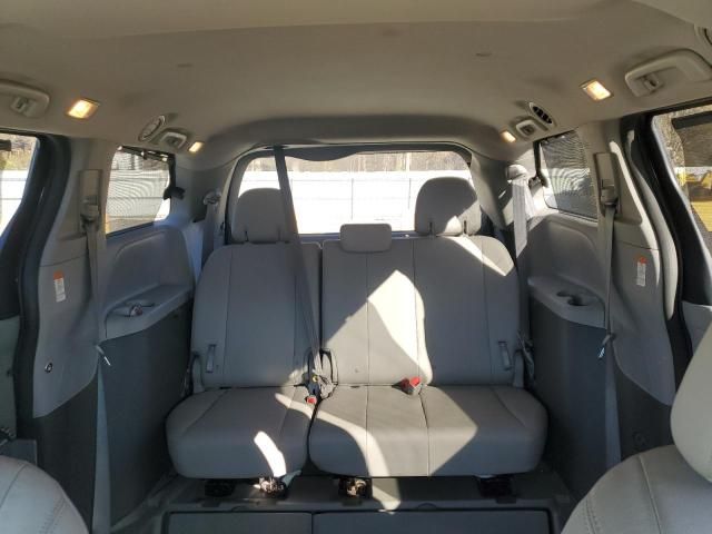 2015 Toyota Sienna XLE