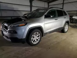 Vehiculos salvage en venta de Copart Graham, WA: 2016 Jeep Cherokee Sport