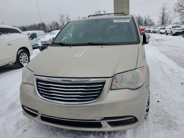 2012 Chrysler Town & Country Touring L