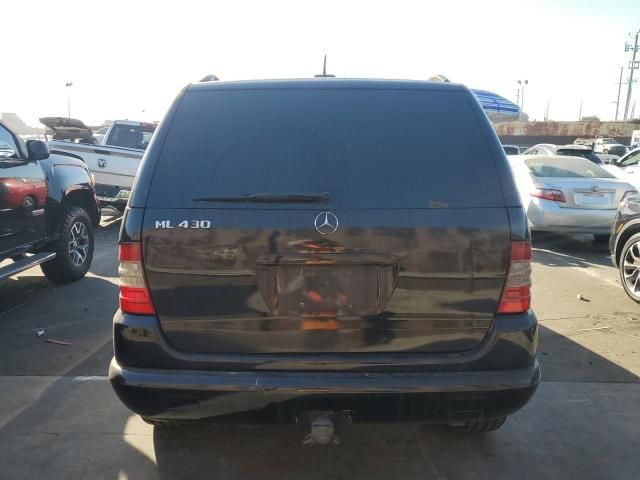 2000 Mercedes-Benz ML 430