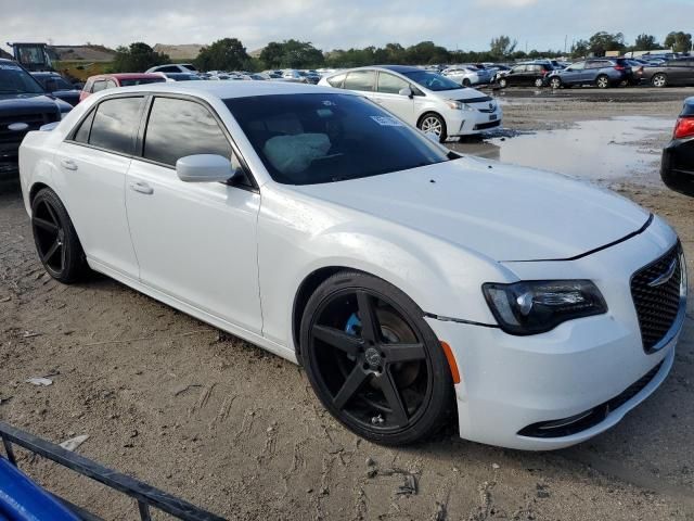 2016 Chrysler 300 S