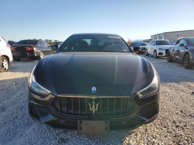 2022 Maserati Ghibli Modena