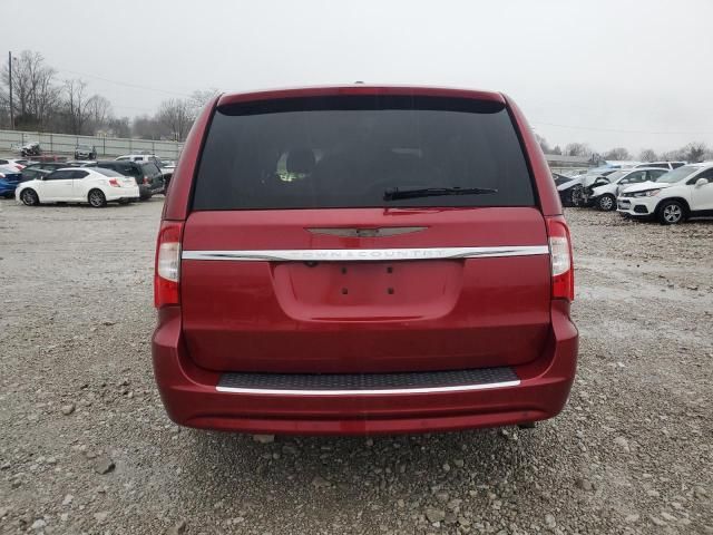 2014 Chrysler Town & Country Touring L