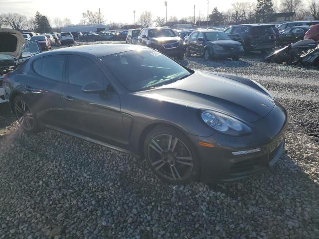 2015 Porsche Panamera 2