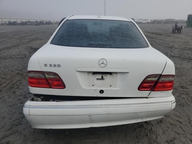 2000 Mercedes-Benz E 320