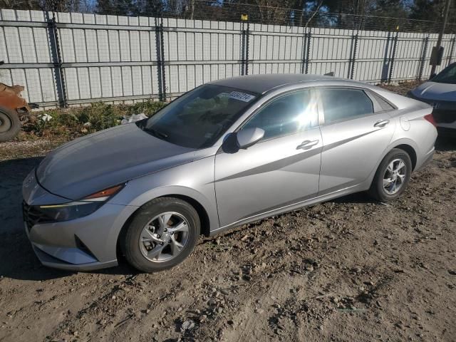 2021 Hyundai Elantra SE