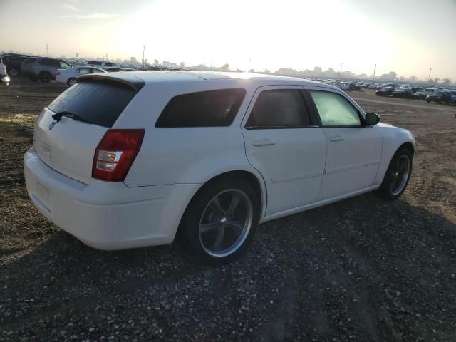 2006 Dodge Magnum SE