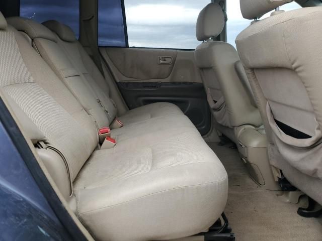 2004 Toyota Highlander Base