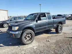 Lots with Bids for sale at auction: 1999 Toyota Tacoma Xtracab Prerunner