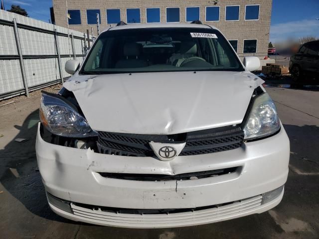 2004 Toyota Sienna XLE