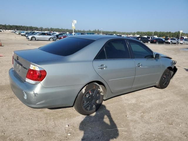 2005 Toyota Camry LE