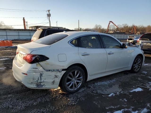 2016 Infiniti Q70 3.7