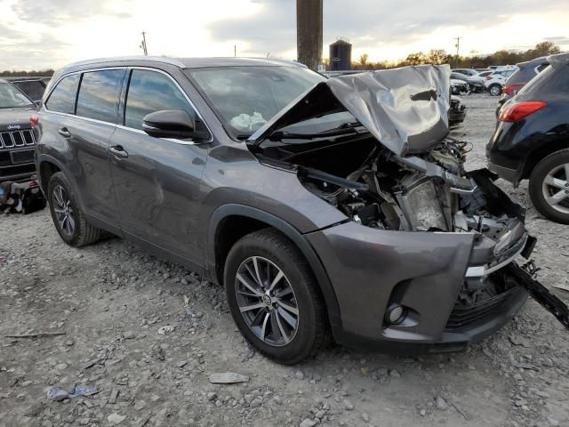 2019 Toyota Highlander SE