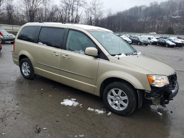 2010 Chrysler Town & Country Touring