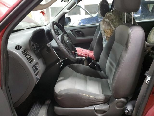 2004 Ford Escape XLS